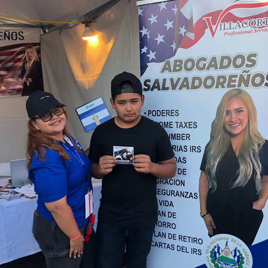 Compartiendo con la comunidad salvadoreña en el día del salvadoreño